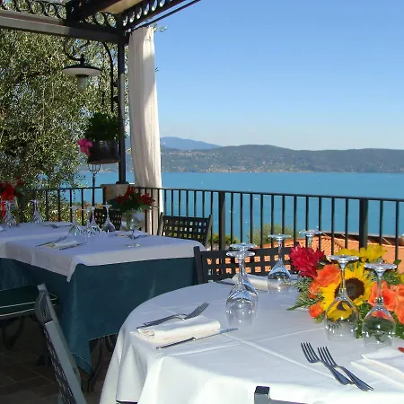 Hotell Belvedere & 2*