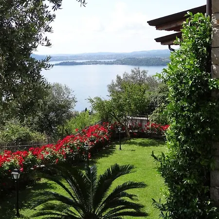 Hotel Belvedere & 2*