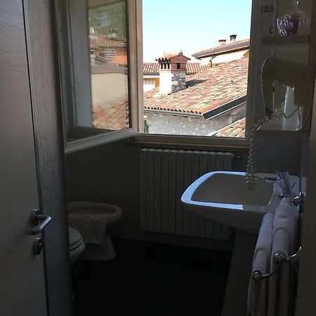 Belvedere & מלון