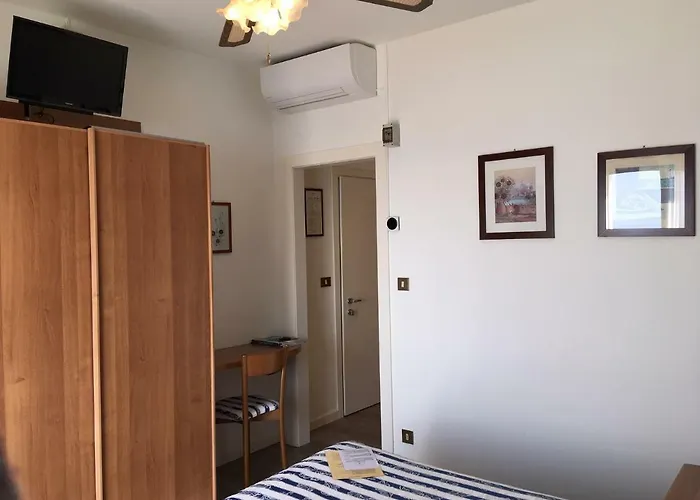 Belvedere Hotel&villa Hotel 2*