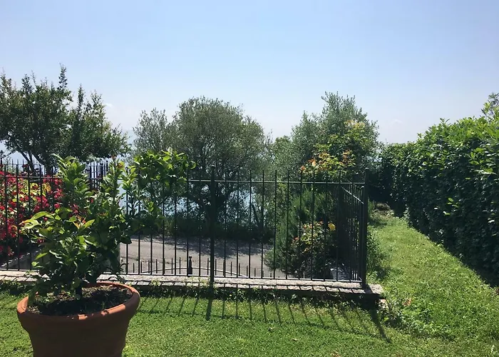 Belvedere Hotel&villa 2*
