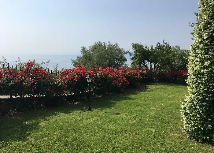 Belvedere Hotel&villa 2*